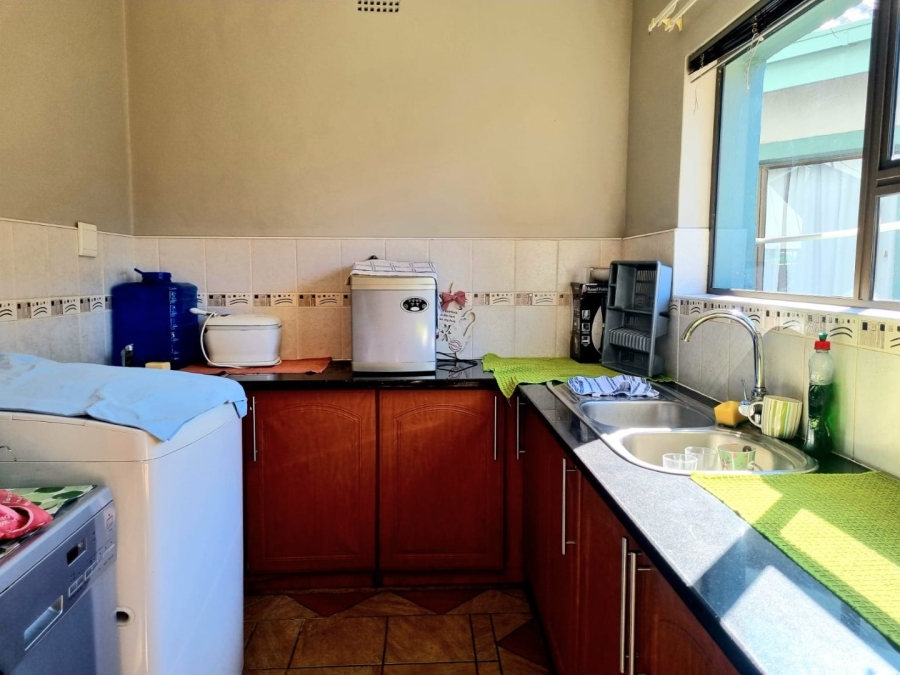 4 Bedroom Property for Sale in El Toro Park Northern Cape